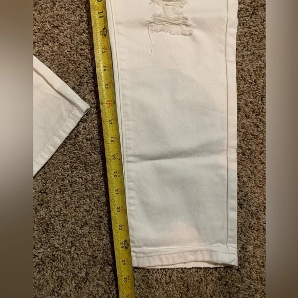 Risen White Denim Straight Leg Jeans size Small, NWT - Picture 6 of 7